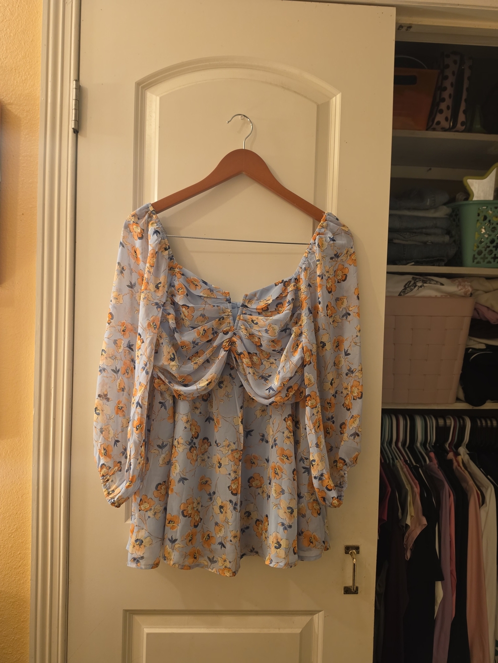 mittoshop Blue Floral Ruched Tie-Front Puff Sleeve Blouse